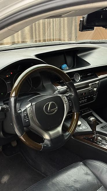 Продажа авто: Lexus ES: 2014 г., 2.5 л, Вариатор, Гибрид, Седан — 8
