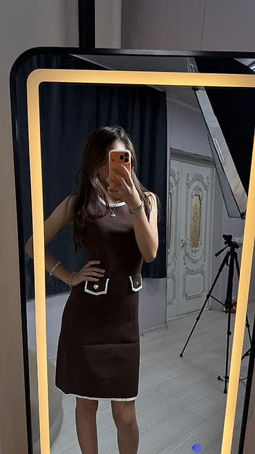 slim patch: Платье без рукавов, приталенный силуэт, длина до колена. Цвет — 2