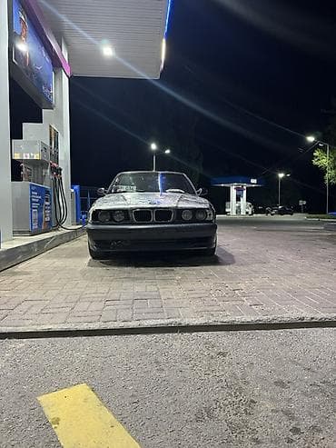 Продажа авто: BMW 5 series: 1990 г., 2.5 л, Механика, Седан — 5