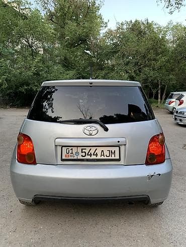 кант 1 май: Toyota Ist: 2002 г., 1.3 л, Автомат, Бензин — 5