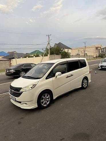v klass: Honda Stepwgn: 2008 г., 2.4 л, Автомат, Бензин, Минивэн — 4