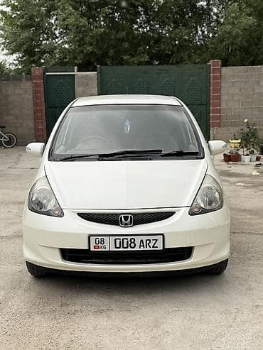 Унаа сатуу: Honda Fit: 2005 г., 1.3 л, Автомат, Бензин, Хетчбек — 1