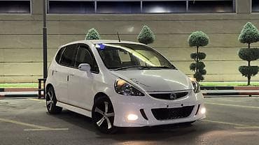 Продажа авто: Honda Fit: 2002 г., 1.3 л, Вариатор, Бензин, Хэтчбэк — 1