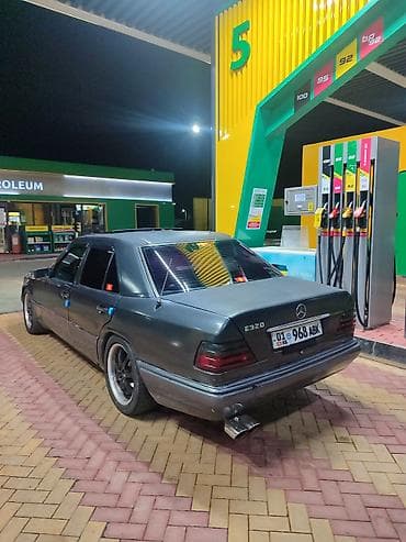 Унаа: Mercedes-Benz W124: 1994 г., 2.2 л, Кол менен иштөөчү, Бензин, Седан — 5
