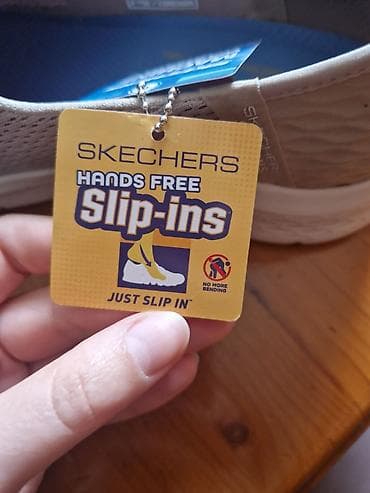 изи волкер: Продаю новые Skechers (оригинал)заказывали с Амазон не подошли по — 4