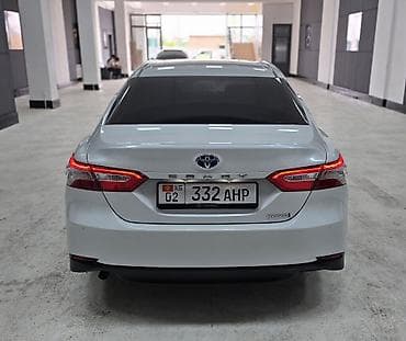 краун crown: Toyota Camry: 2019 г., 2.5 л, Вариатор, Гибрид, Седан — 5