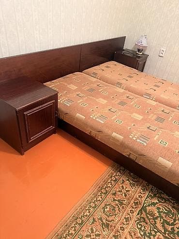 Дом и сад: Двуспальная кровать, Б/у, С матрасом, длина - 200 см — 1