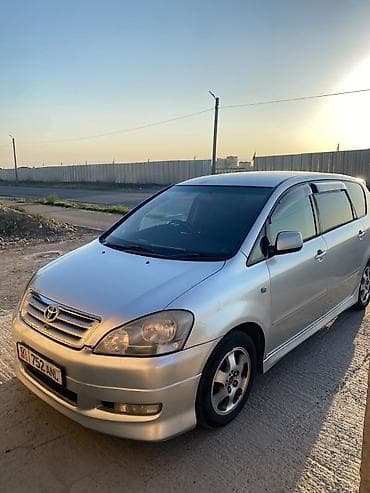 mark ll: Toyota Ipsum: 2002 г., 2.4 л, Автомат, Бензин, Минивэн — 1