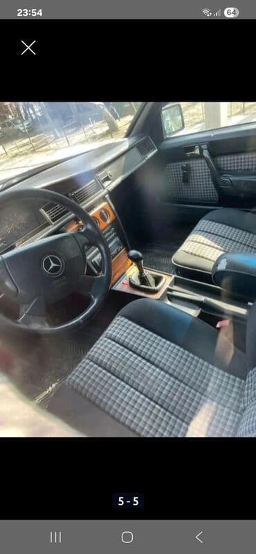 мерс 190: Mercedes-Benz 190: 1993 г., 2 л, Механика, Бензин, Седан — 5