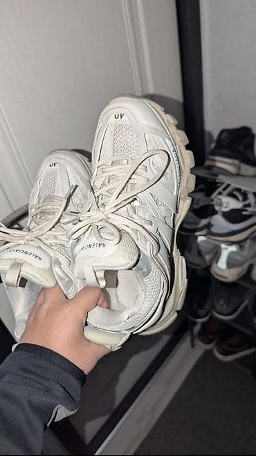 Кроссовки и спортивная обувь: Кроссовки Balenciaga Track, цвет — белый/молочный. - Модель: Track — 1