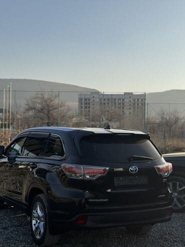 срочно продам авто в связи с переездом: Toyota Highlander: 2015 г., 3.5 л, Автомат, Гибрид, Внедорожник — 8
