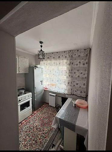комната целиком: 1 комната, 35 м², Хрущевка, 4 этаж, Косметический ремонт — 6