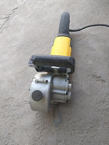тиски слесарные большие: Штроборез M.I.R Slotting Machine MOD:133 - Питание: 220–240 В, 50–60 — 1
