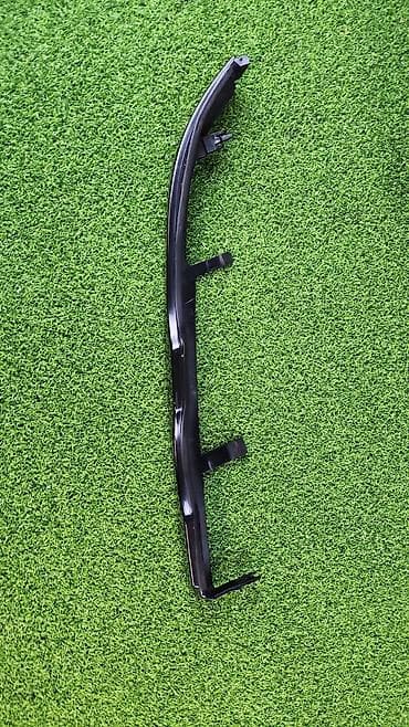 Транспорт: 5113 —-8 208 678 Ресничка фары правая Е46 купэ кабриолет Год 2001 — 2