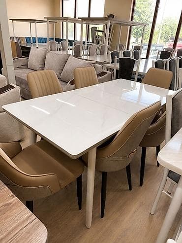 small table: Обеденная группа: прямоугольный стол с глянцевой столешницей и — 1