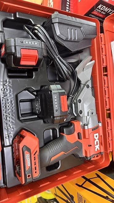 листь: Аккумуляторные ножницы по металлу DCK KDJJ 1.6 (Type AM) в кейсе - — 2