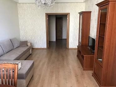 Кыймылсыз мүлк: 2 бөлмө, Риелтор, Чогуу жашоосу жок, Толугу менен эмереги бар — 2