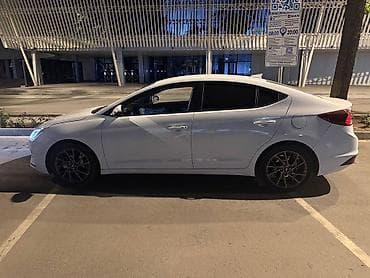 Продажа авто: Hyundai Avante: 2019 г., 1.6 л, Вариатор, Бензин, Седан — 3