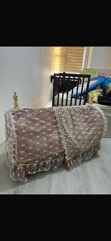 Парты: Люлька, Б/у, Колыбель, Дерево, цвет - Коричневый, Самовывоз, Платная доставка — 1