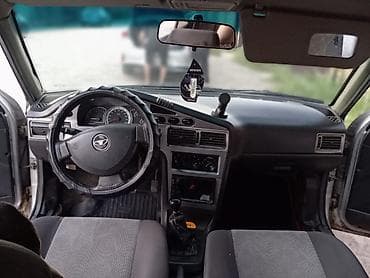 Daewoo: Daewoo Nexia: 2012 г., 1.5 л, Механика, Бензин, Седан — 4