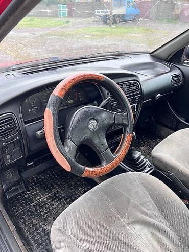 class jaguar: Nissan Primera: 1993 г., 2 л, Механика, Бензин, Седан — 10