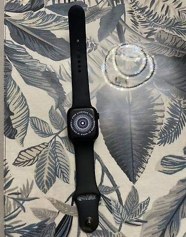 Даяр бизнес: Продам срочно apple watch 8 серии, акб 100%, в комплекте коробка — 1