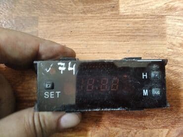 Mitsubishi Pajero3 часы на переднюю панель, Митсубиси Паджеро3