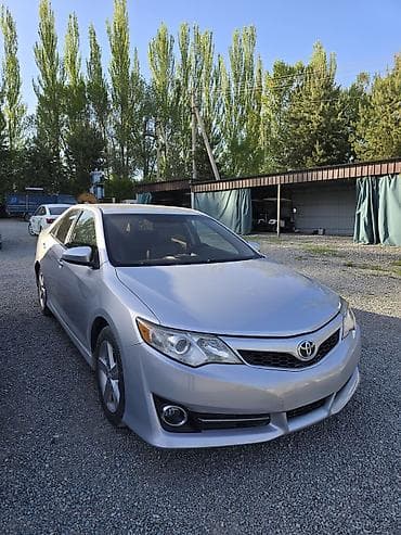 Toyota Camry: 2013 г., 2.5 л