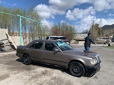 audi a4 2005: Mercedes-Benz W124: 1989 г., 2 л, Ручные, Бензин, Седан — 3