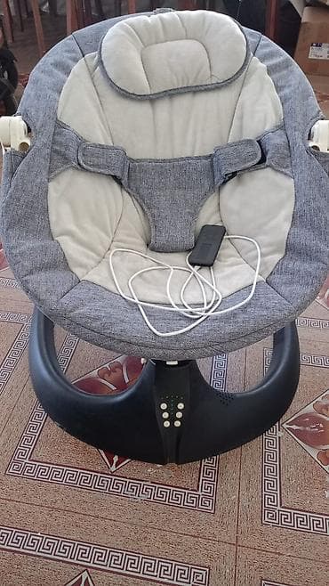 пультный машина: Электронные детские качели-шезлонг с дугообразным основанием - Тип — 2