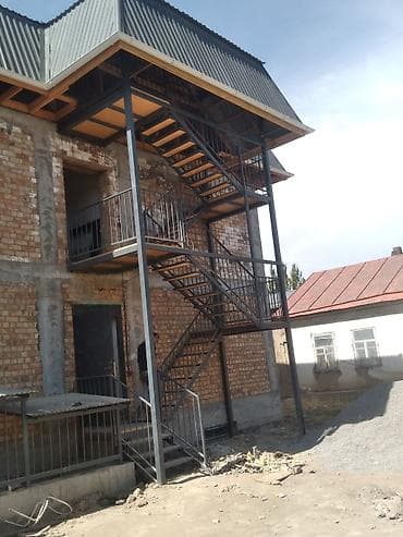 Металлическая лестница Для дома at lalafo.kg Металлическая лестница Для дома