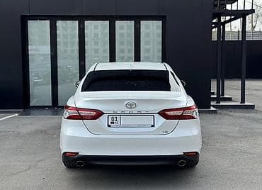 юиз: Toyota Camry: 2019 г., 3.5 л, Автомат, Бензин, Седан — 2