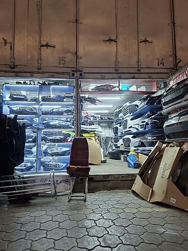 Передние фары: Автомагазин автосвета и кузовных элементо Ассортимент: - Передняя — 1