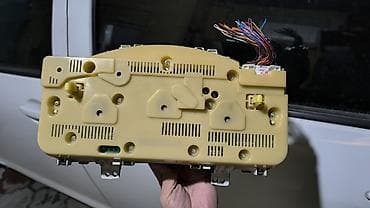 s 221: Щиток приборов Toyota Б/у, Оригинал, Япония — 2