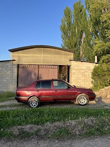 volk rays: Volkswagen Vento: 1992 г., 1.8 л, Механика, Бензин, Седан — 4