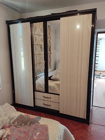 Стулья, табуретки: ПРОДАЮ спальный гарнитур в отличном состоянии. Из дорогого — 1