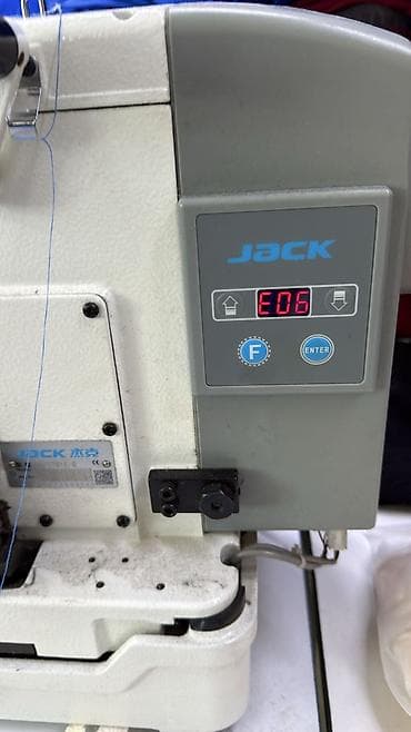 Оборудование для швейных цехов: Промышленная петельная швейная машина JACK (автомат для выполнения — 7