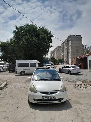 Продажа авто: Honda Fit: 2002 г., Автомат, Хэтчбэк — 1