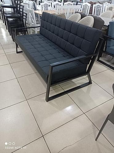 сдаётся кушетка: Требуется доставщик мягкой мебели зарплата 30000 обед ужин + — 5