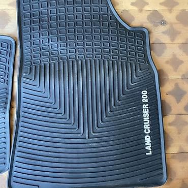 коврик резиновый: Плоские Резиновые Полики Для салона Toyota, цвет - Черный — 2