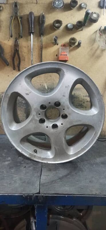 купить диски на бмв е34: Литые Диски R 17 1 шт, отверстий - 5, Б/у — 1