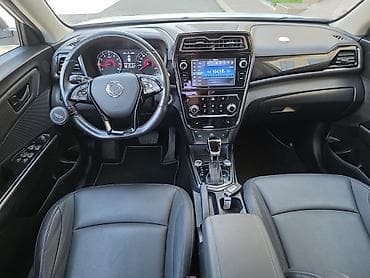 Транспорт: Ssangyong Tivoli: 2020 г., 1.5 л, Автомат, Бензин, Хэтчбэк — 8