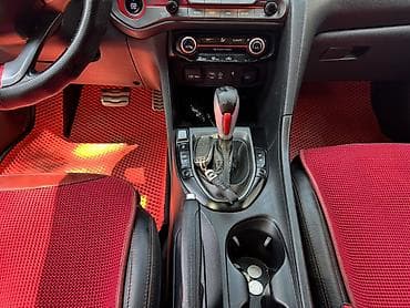 Продажа авто: Hyundai Veloster: 2018 г., 1.6 л, Автомат, Бензин, Хэтчбэк — 10