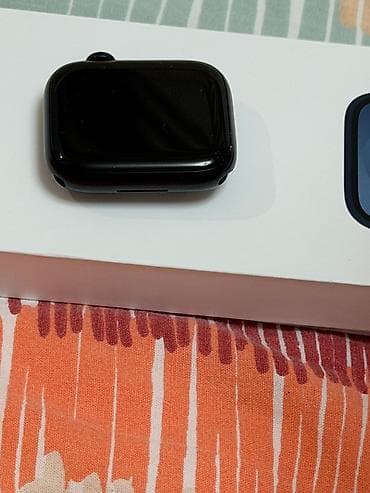 Apple Watch: Apple Watch (серия с прямоугольным дисплеем 45 мм, корпус темно синий — 3