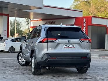 Продажа авто: Toyota RAV4: 2020 г., 2.5 л, Вариатор, Гибрид, Кроссовер — 4