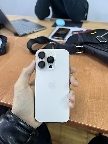 phone 6s: IPhone 16 Pro, Б/у, 256 ГБ, Matte Gold, 98 % — 1