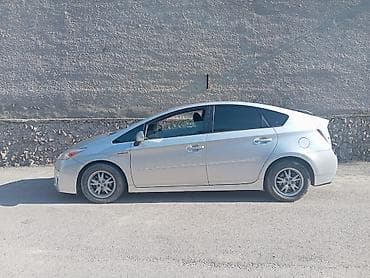 prius v: Toyota Prius: 2011 г., 1.8 л, Автомат, Гибрид, Хэтчбэк — 4