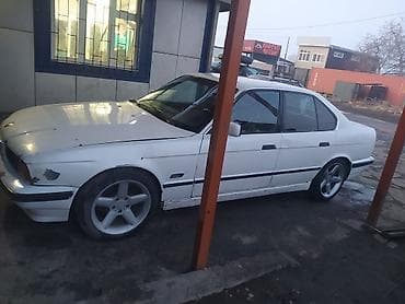 BMW 5 series: 1989 г., 2.5 л, Механика, Бензин, Седан at lalafo.kg BMW 5 series: 1989 г., 2.5 л, Механика, Бензин, Седан