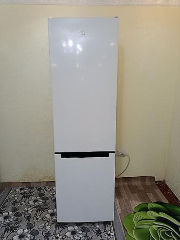 Холодильник Indesit, Б/у, Двухкамерный, No frost, 60 * 2 * 60