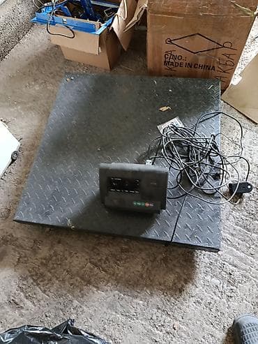 чёрный ящик: Промышленные напольные весы с платформой и выносным индикатором - — 2